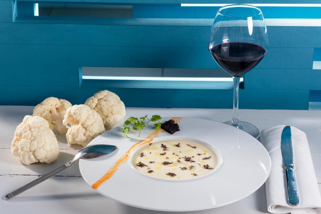 Restaurant De La Hotel Golfe-Juan