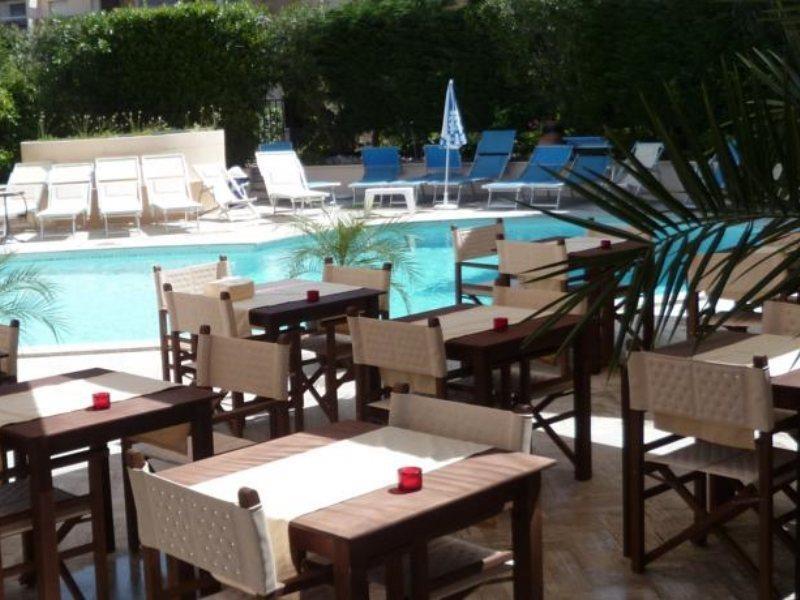 Restaurant De La 3*